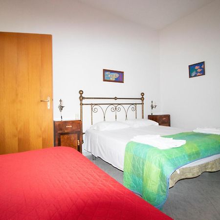 Case Vacanza Cristina Site In Antico Baglio E In Via Abruzzi N 161 Сан Вито ло Капо Екстериор снимка