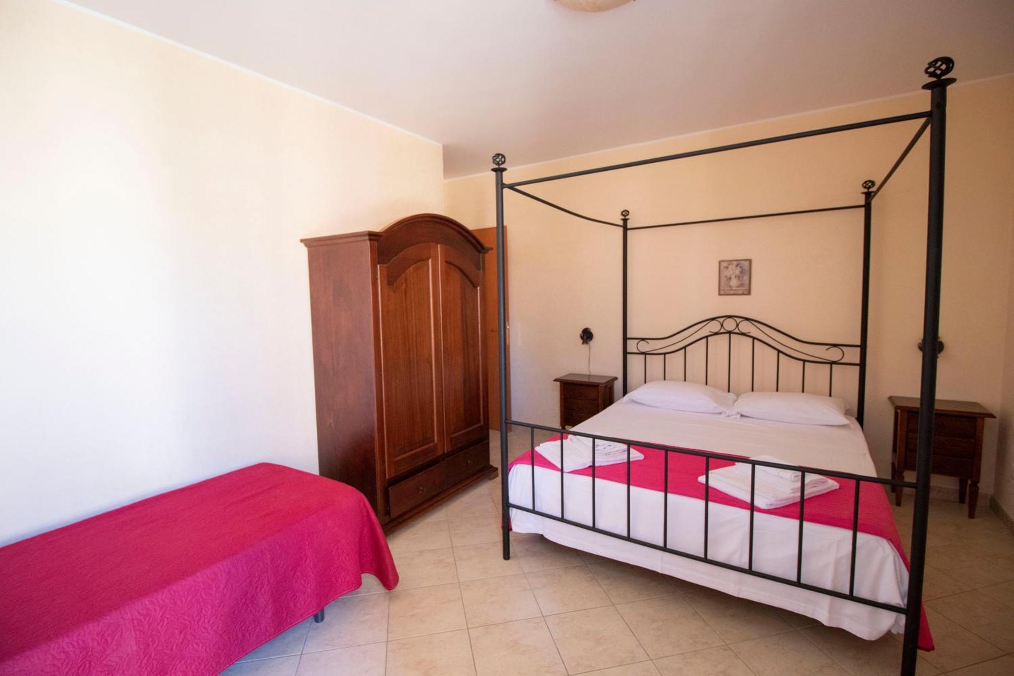 Case Vacanza Cristina Site In Antico Baglio E In Via Abruzzi N 161 Сан Вито ло Капо Екстериор снимка