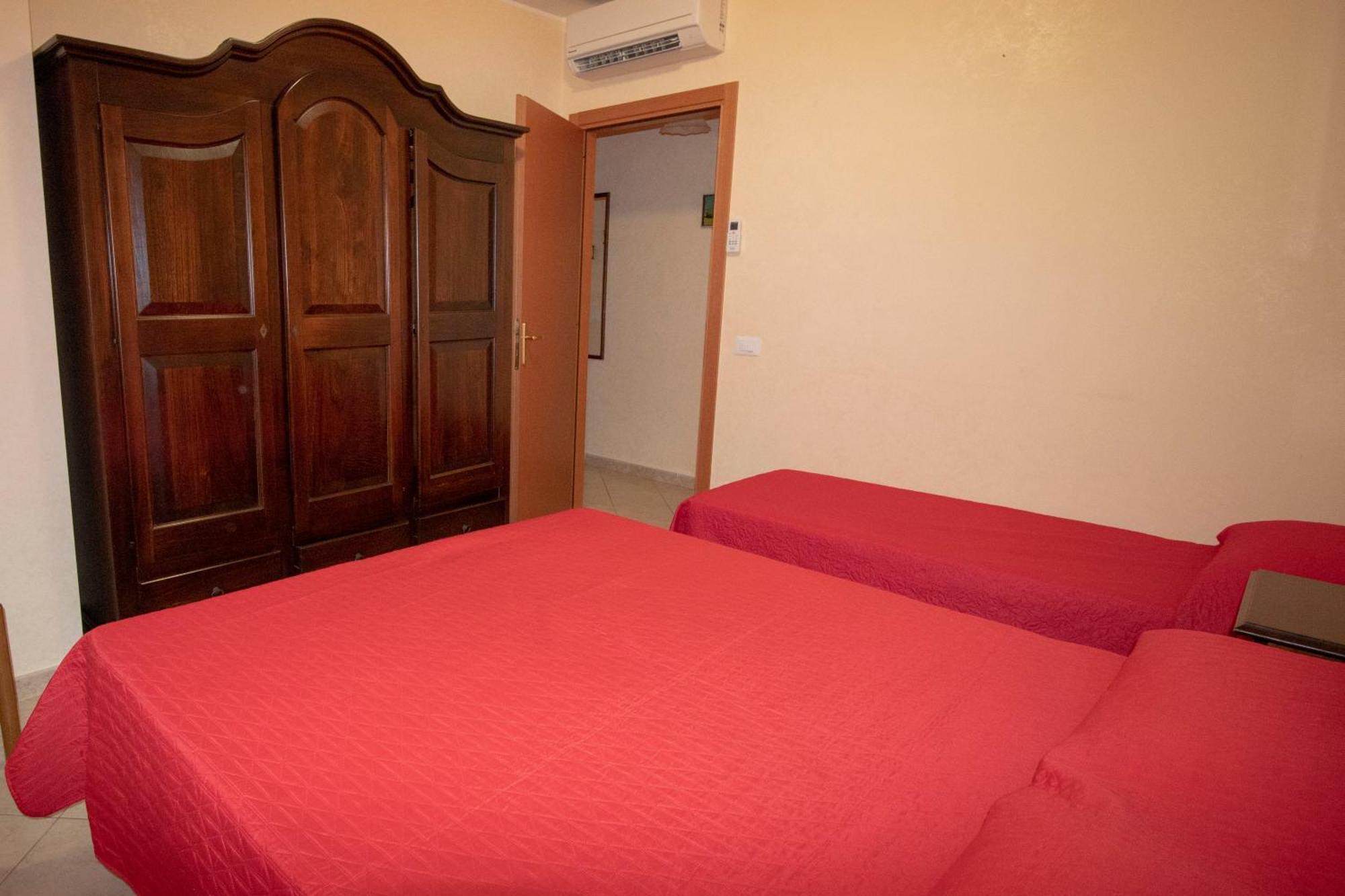 Case Vacanza Cristina Site In Antico Baglio E In Via Abruzzi N 161 Сан Вито ло Капо Екстериор снимка